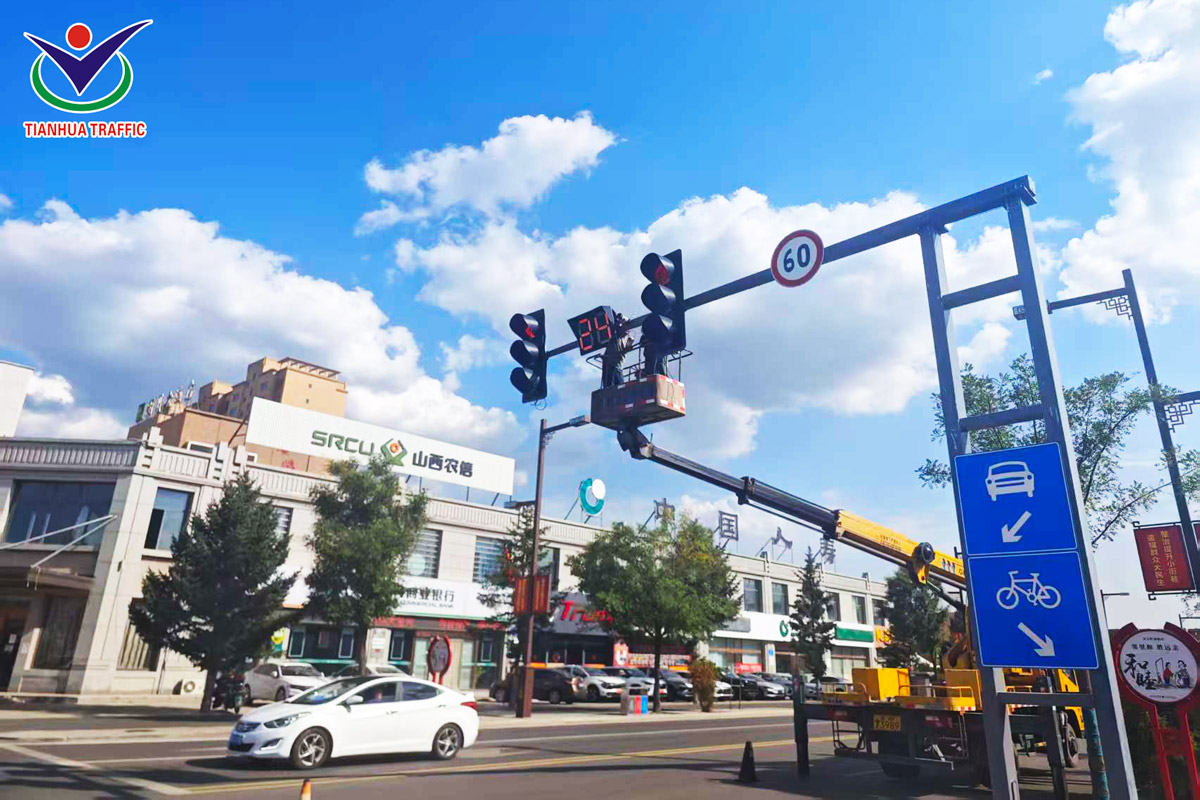 Reliable LED Traffic Signals & Intelligent Traffic Control Syste