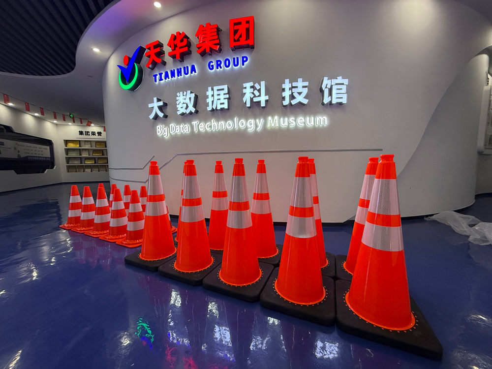 Traffic Cones for Sale Denmark | CE & BS EN13422 Traffic Cones R